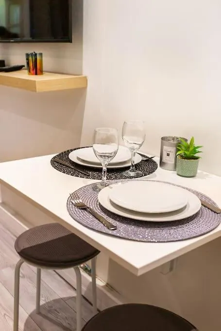 Condamine/batignolles : Cosy Studio Appartement *